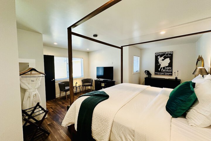Bespoke Inn Flagstaff