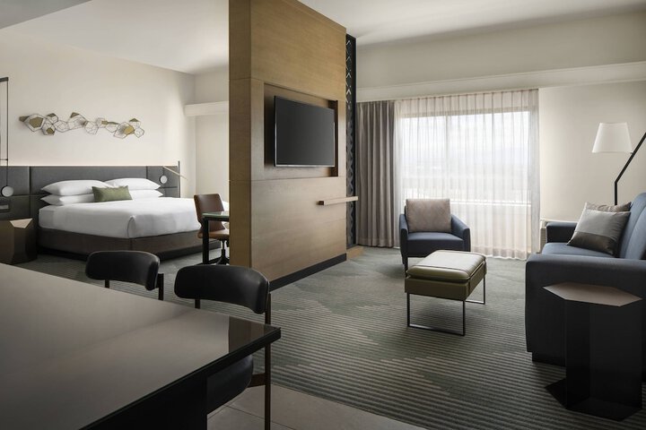 Room 30 of 108