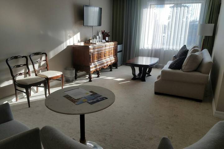 Room 15 of 30