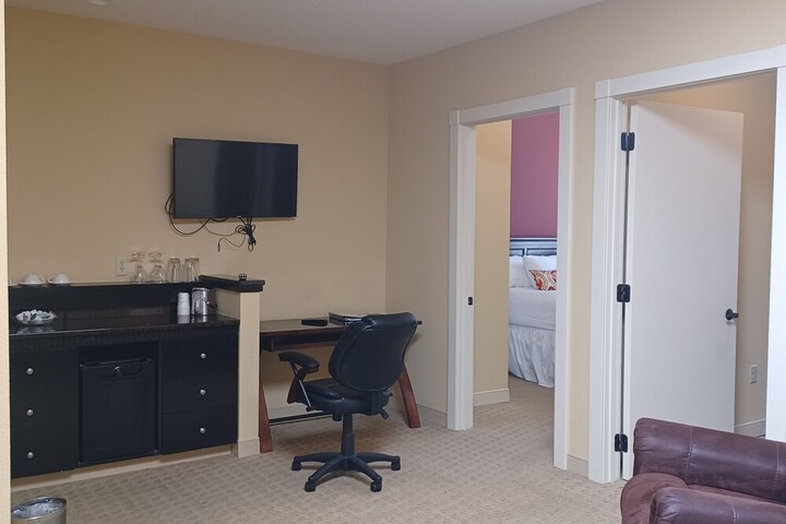 Room 13 of 86
