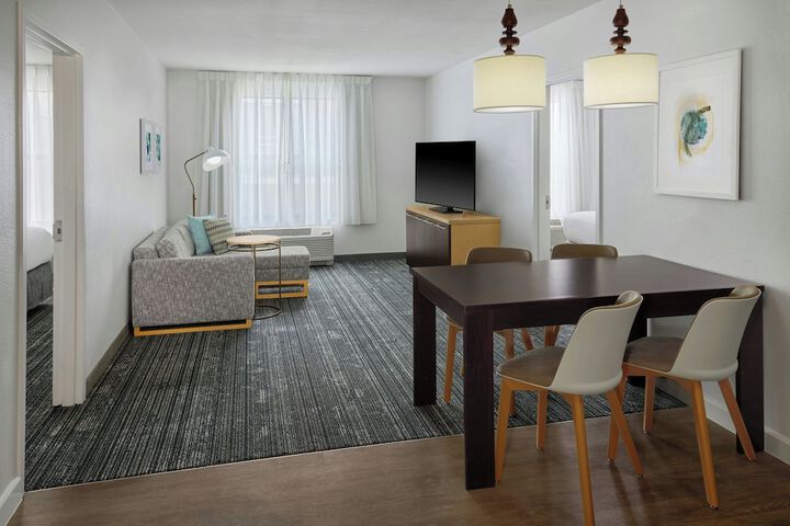 TownePlace Suites Lawrence Downtown