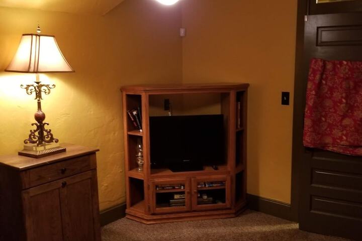 Room 50 of 74