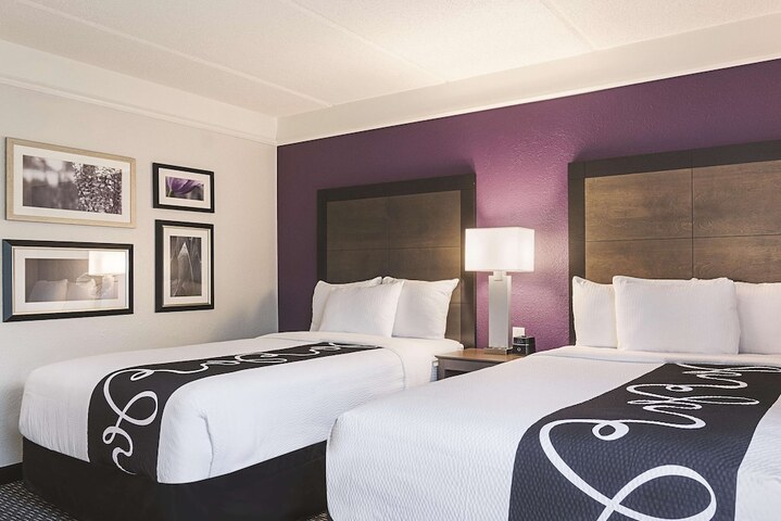 Room 30 of 39