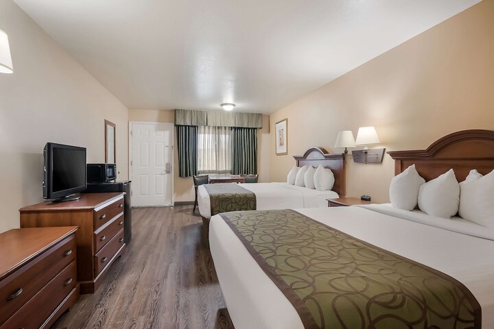 Room 18 of 32