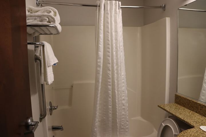 Microtel Inn & Suites by Wyndham Columbus / Near Fort Benning