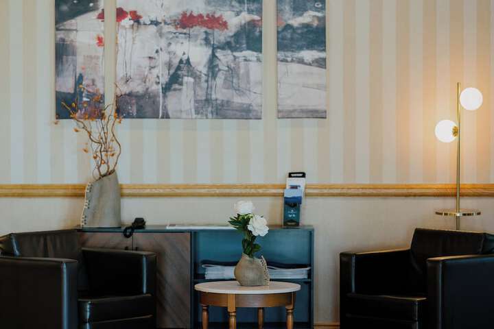 Hotel Interior 7 of 34