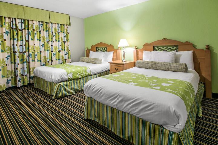 Room 30 of 49