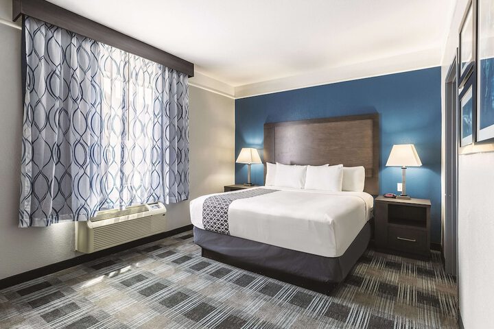 Room 21 of 30