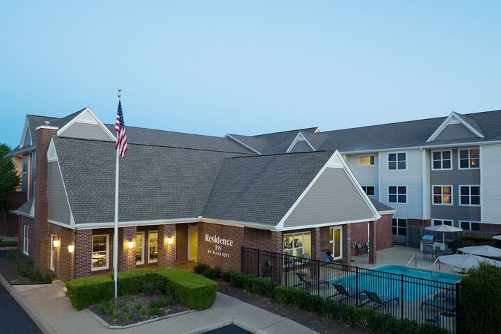 Hotel 2 of 39
