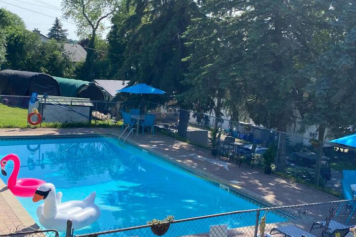 Merland Park Cottages and Motel