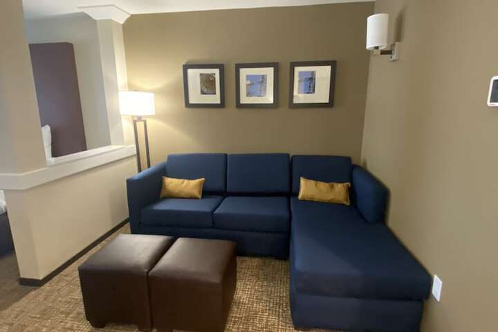 Room 15 of 25