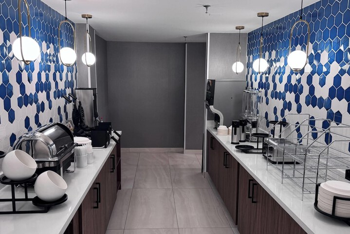 La Quinta Inn & Suites by Wyndham Miamisburg Dayton South