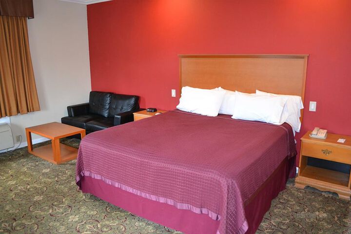 Room 22 of 30