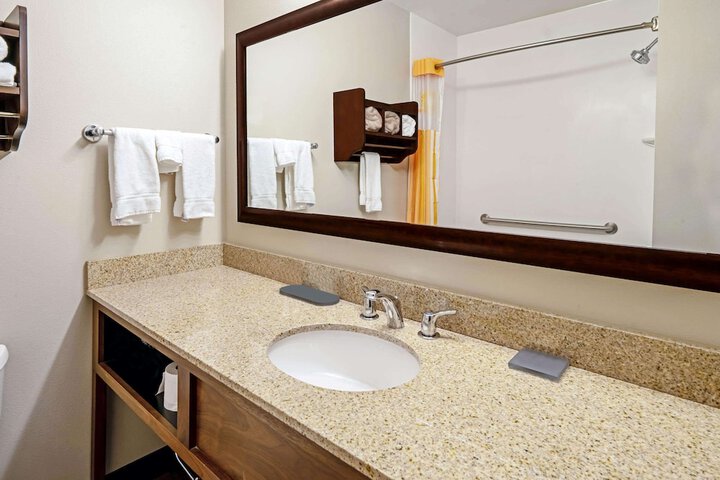 Room 35 of 50
