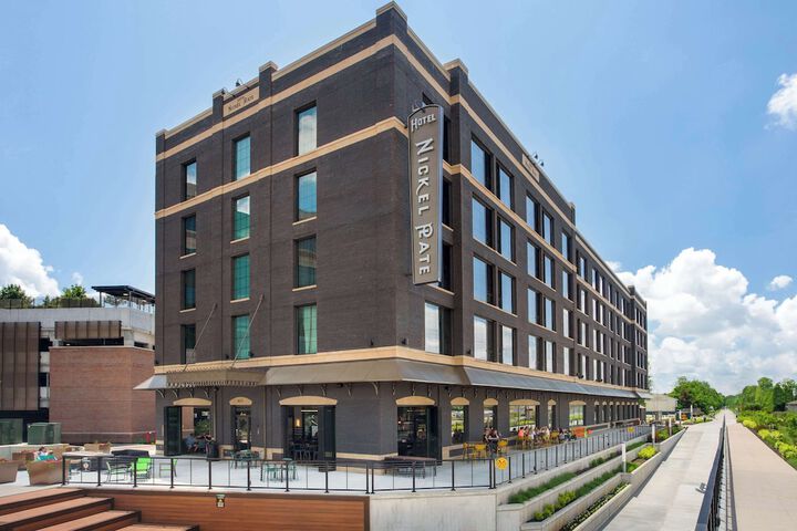 Hotel 5 of 61