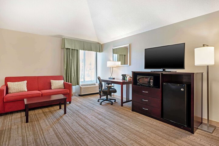 Best Western Ashbury Inn