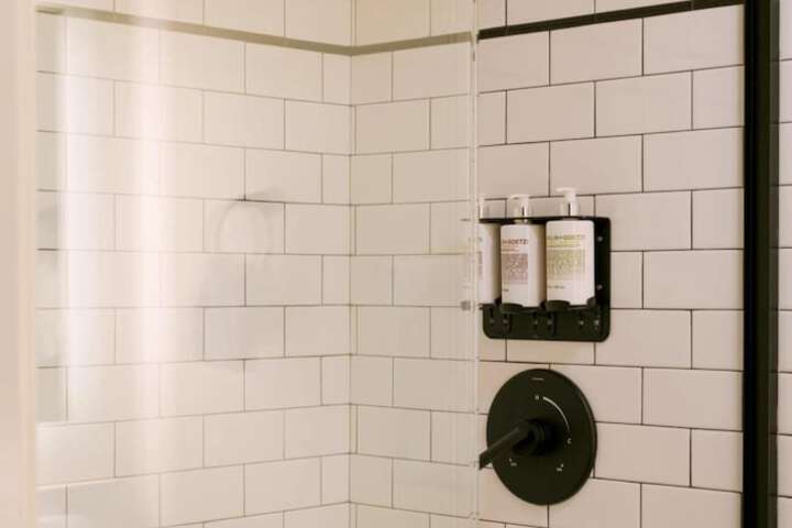 Room 9 of 20