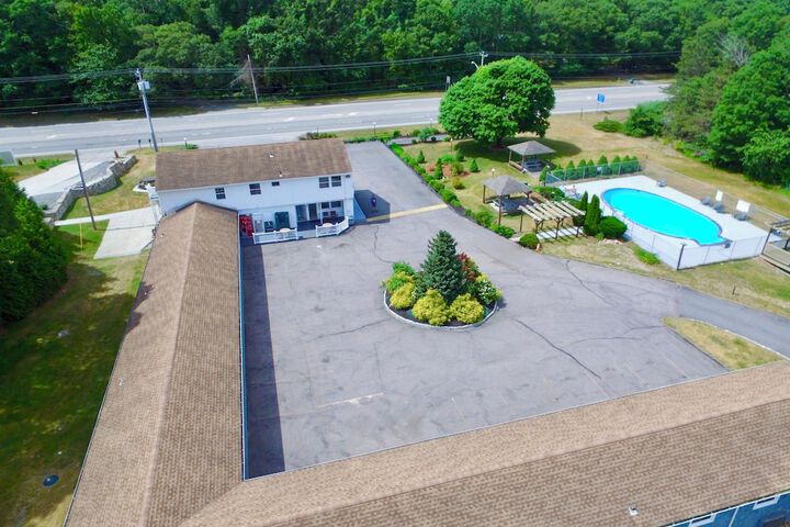 Aquastar Inn
