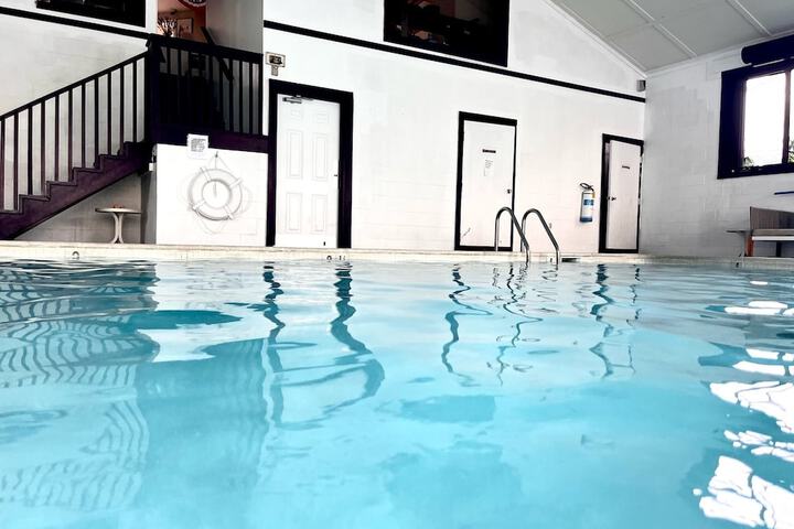 Pool 13 of 42