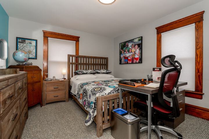 Room 165 of 276