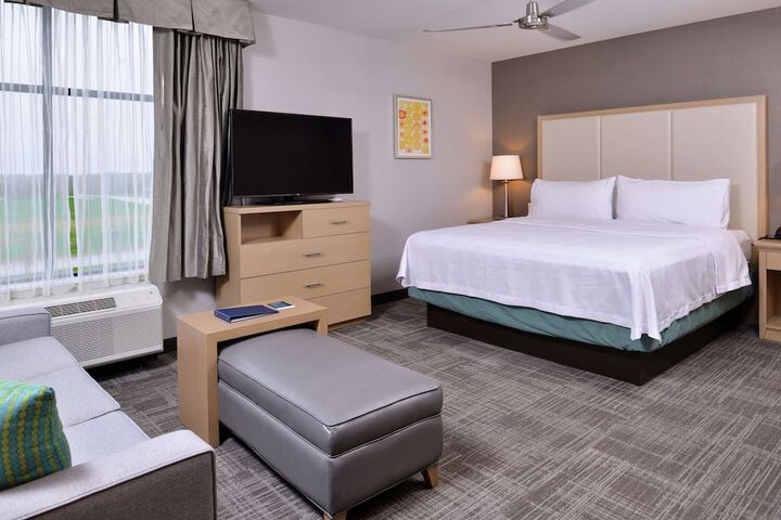 Room 35 of 65