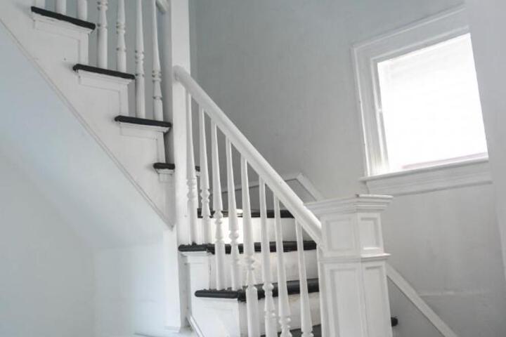 Lincoln Manor - Newly Renovated 1mile from PHL Airport and Sports Stadiums
