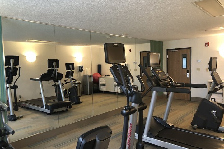 Holiday Inn Express Mt. Vernon by IHG