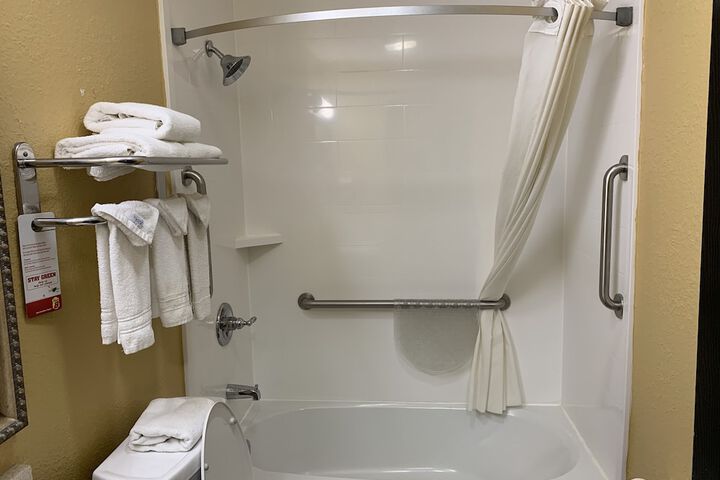 Super 8 by Wyndham Richmond