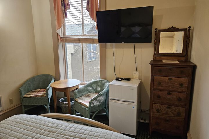 Room 54 of 95