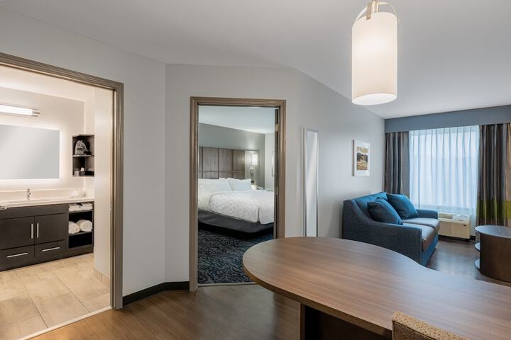 Room 18 of 43