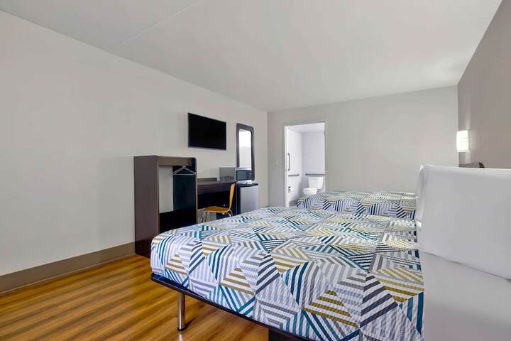 Room 9 of 29