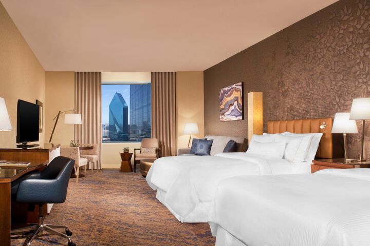 Room 32 of 66