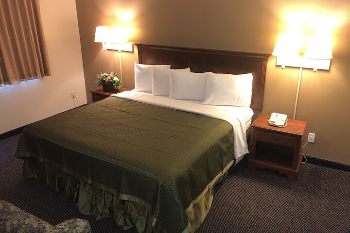 Room 15 of 48