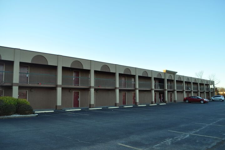 Hotel 2 of 41