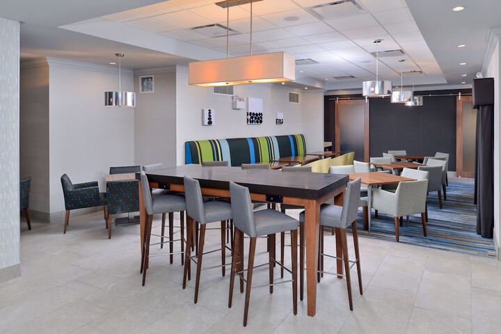 Holiday Inn Express St. Louis West - OFallon by IHG