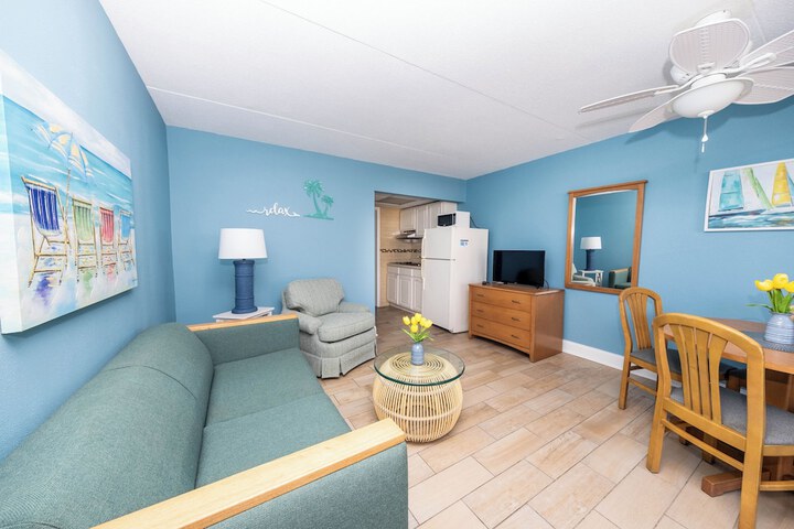 Room 12 of 20