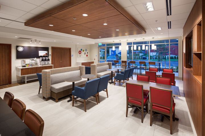 Holiday Inn Express & Suites Terrace by IHG