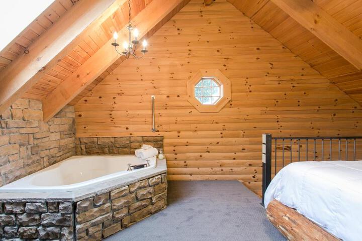Coblentz Country Lodge by Amish Country Lodging