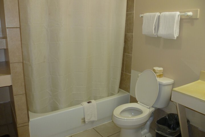 Room 19 of 33