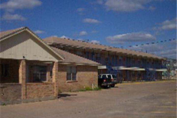 Somerville Inn and Suites