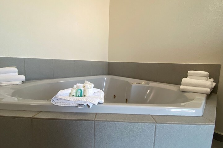 Quality Inn Branson - Hwy 76 Central