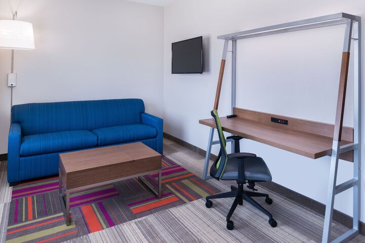 Room 22 of 46