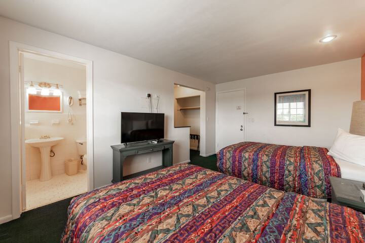 Room 52 of 75