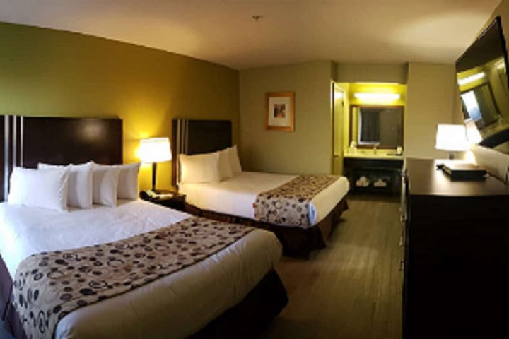 Room 16 of 22