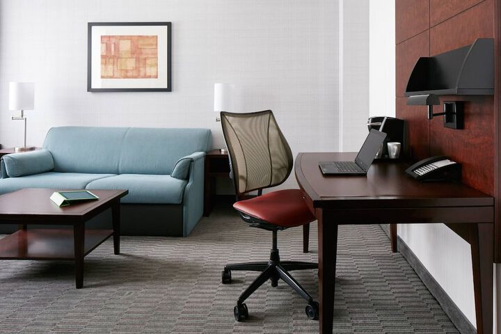 Room 21 of 37