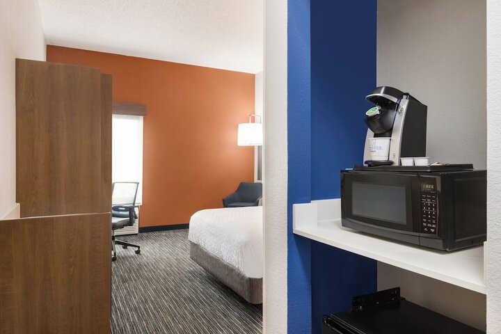Room 21 of 36