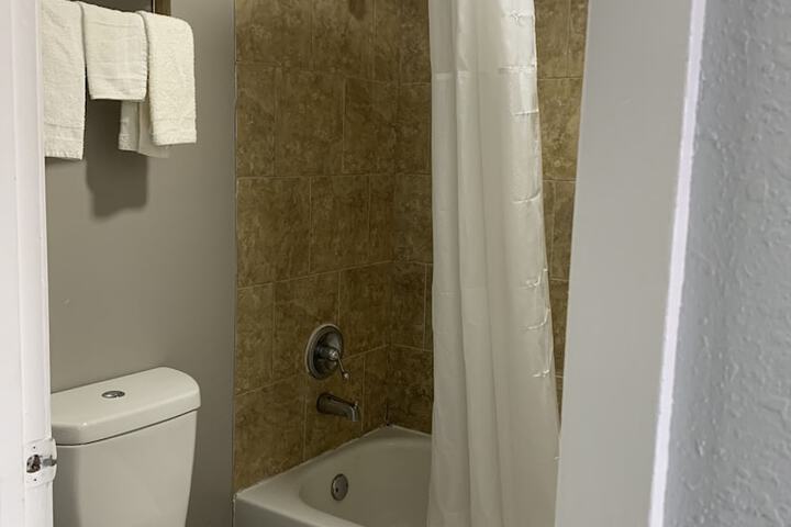 Room 21 of 21