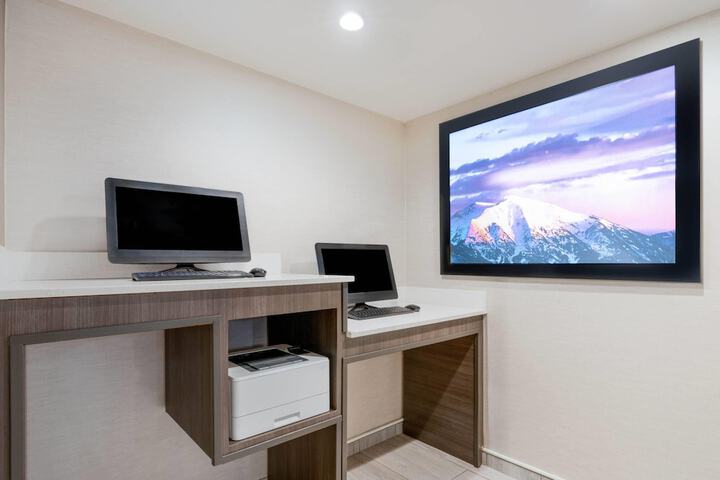 La Quinta Inn & Suites by Wyndham Glenwood Springs