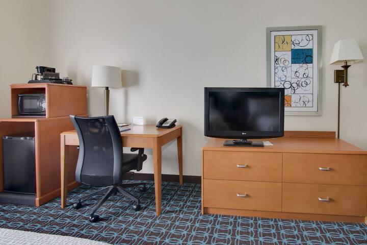 Room 25 of 36