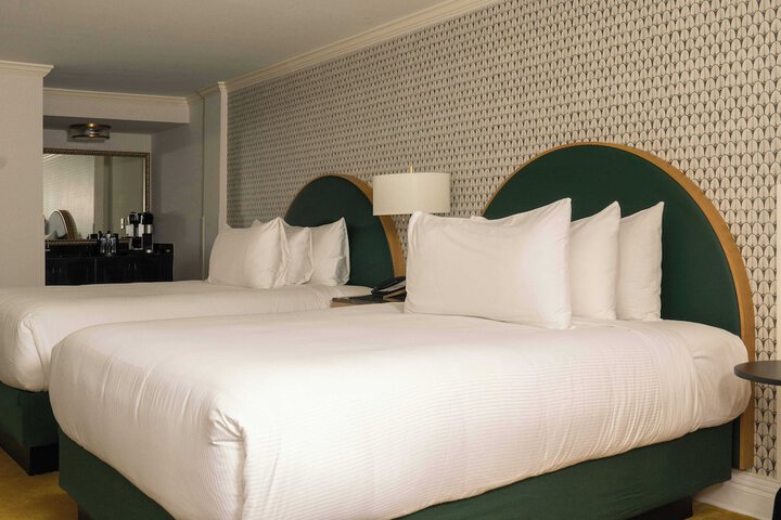 Room 104 of 147